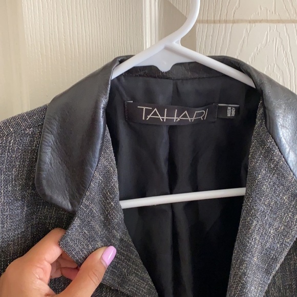 Tahari Gray button down blazer Size 10 - Picture 2 of 5